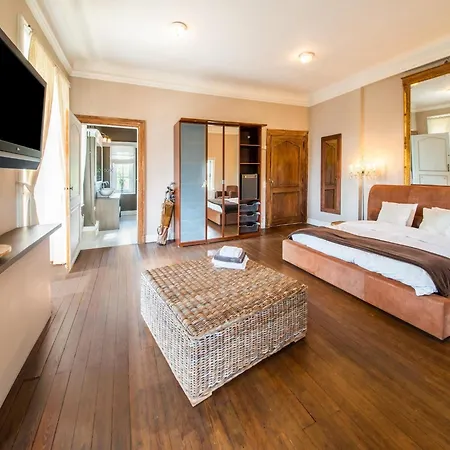 Live Your Dream At Castle In The Of
